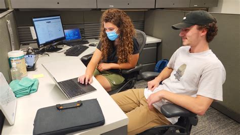 Student Workers Play Key Role At Its Service Desk Student Workers Play Key Role At Its Service Desk